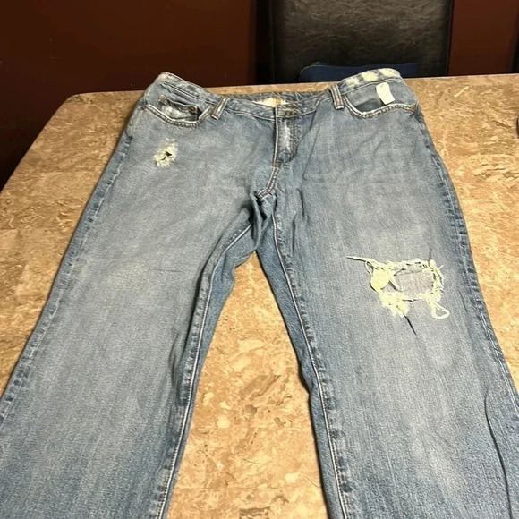 7 for all mankind woman sz 22 blue distressed cropped,floral embroidery,fray hem - Picture 4 of 15